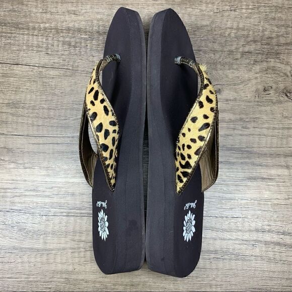Yellow Box Flip Flops Sz 6.5~Leopard Print Furry Straps Leather "Burst" - Picture 5 of 11